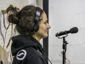 Femmes derrière la camera femmes en montagne